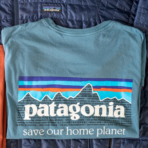 Patagonia sustainable fashion brand promoting repair and reuse through Worn Wear program as alternative to fast fashion Patagonia sustainable fashion brand promoting repair and reuse through Worn Wear program as alternative to fast fashion