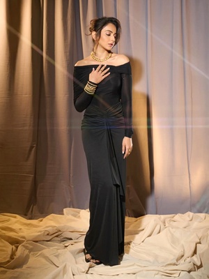 Off-Shoulder Pleated Black Gown Off-Shoulder Pleated Black Gown
