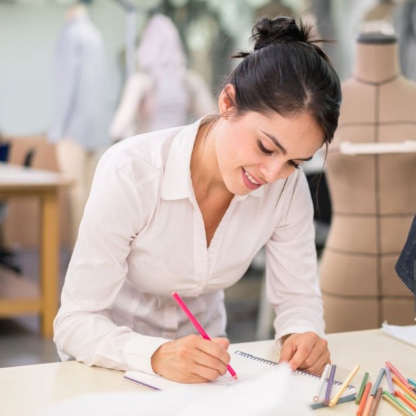Practical Tips for Fashion Designing Students