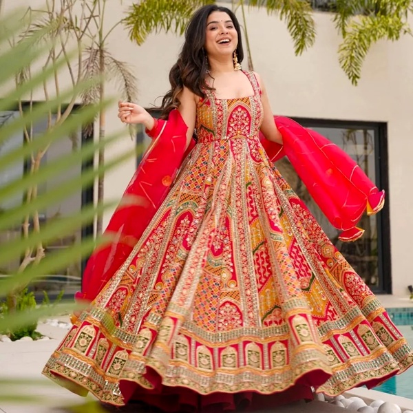 Flared Anarkali Suit for Navratri - Elegant Indian Dress with Dupatta for Comfortable Dancing