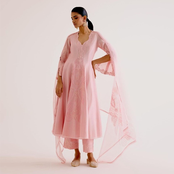 Pastel pink embroidered kurta perfect for daytime events, brunches and casual office wear