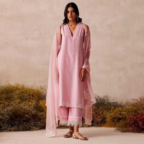 Powder pink kurta set suitable for office wear, formal lunches and family gatherings