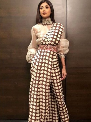 Shilpa Shetty's Brown Polka Dot Saree Shilpa Shetty's Brown Polka Dot Saree