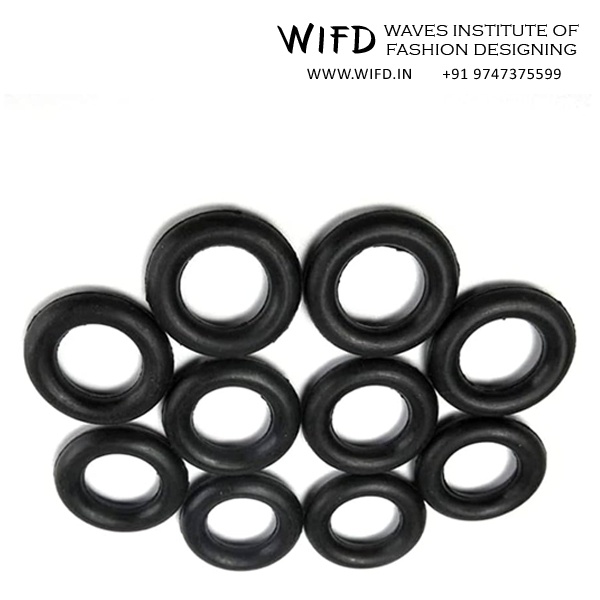 Rubber ring on bobbin winder making contact with balance wheel nut