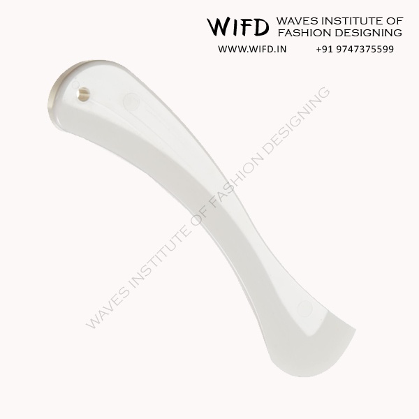 Hera marker plastic tool for creating fabric creases instead of ink marks to guide stitching lines