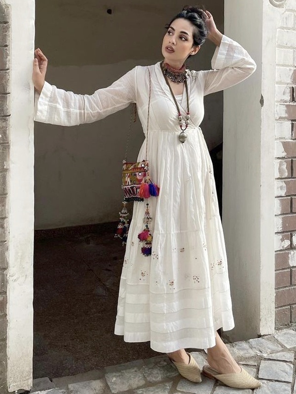 Boho Chic White Maxi Dress with Ethnic Oxidized Jewelry - Spring 2026 Outfit