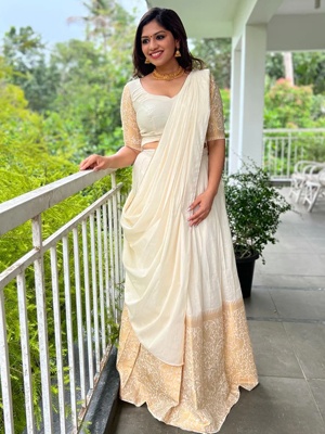 Timeless Beauty in Kanchivaram Weave Timeless Beauty in Kanchivaram Weave